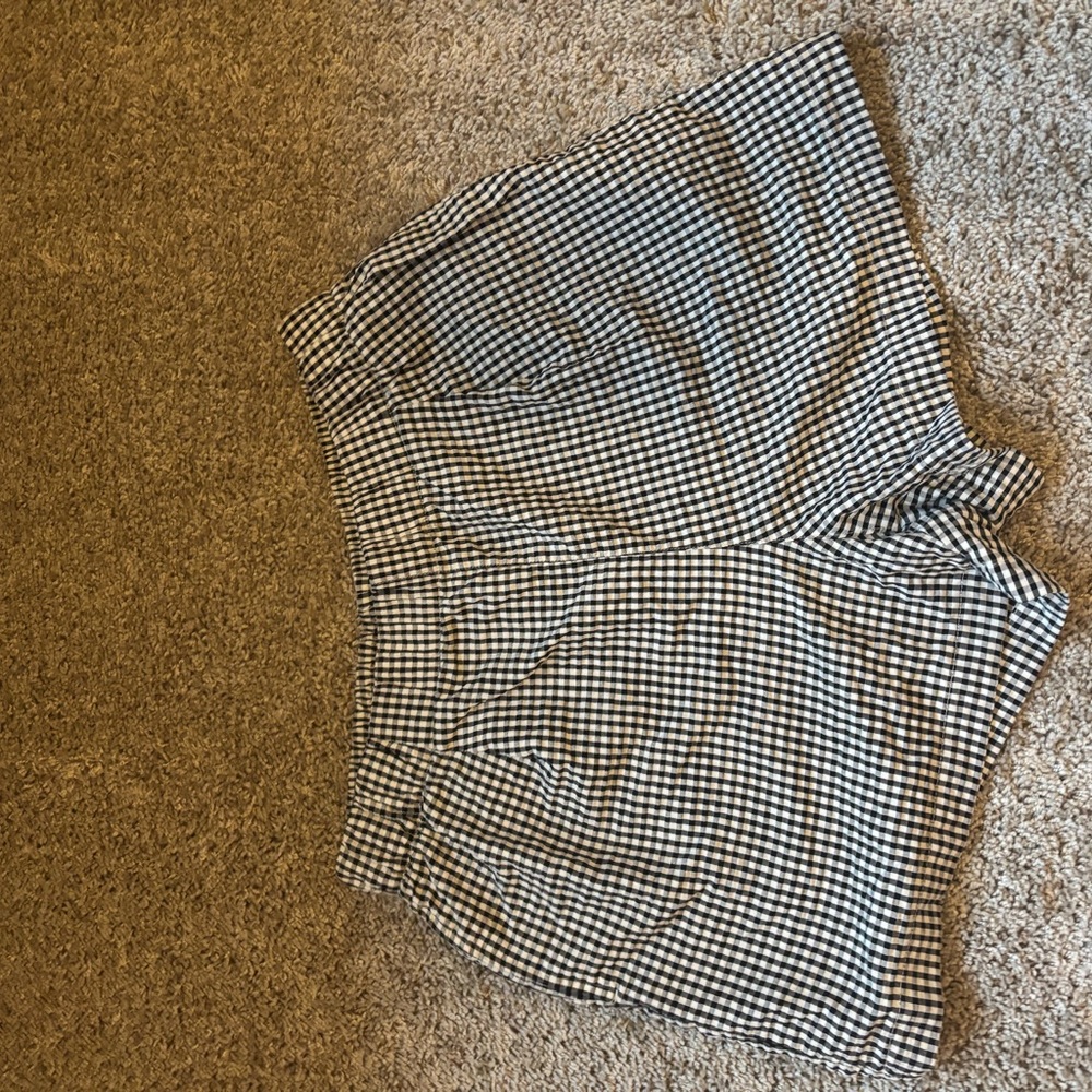 Uniqlo Seersucker Gingham Shorts